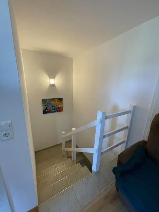 Charmante Ferienwohnung In Idyllischer Lage Jever Esterno foto